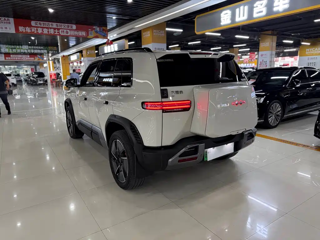 Titanium 3 2025 501KM four-wheel drive Ultra version купить на сайте DeffCars
