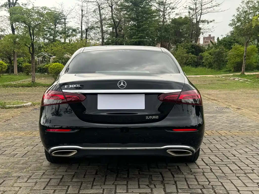 Mercedes-Benz E-Class 2023 E 300 L Luxury Model купить на сайте DeffCars