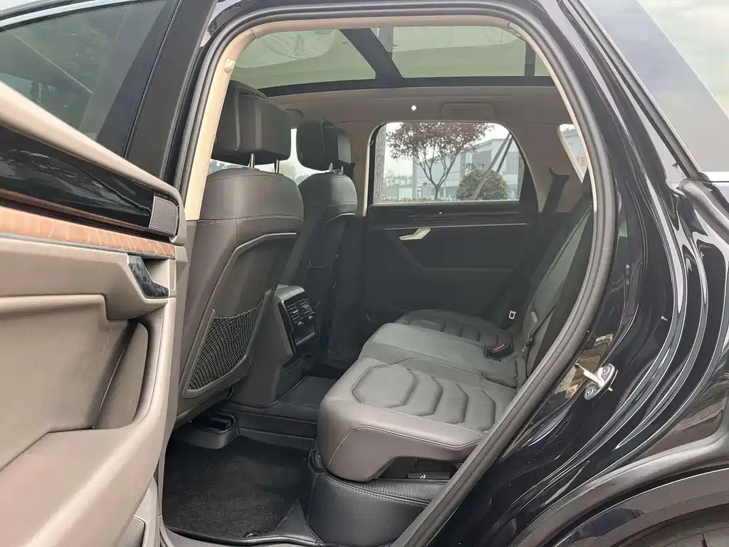 Touareg 2022 3.0TSI Ruixiang Edition Classic Sports Package купить на сайте DeffCars