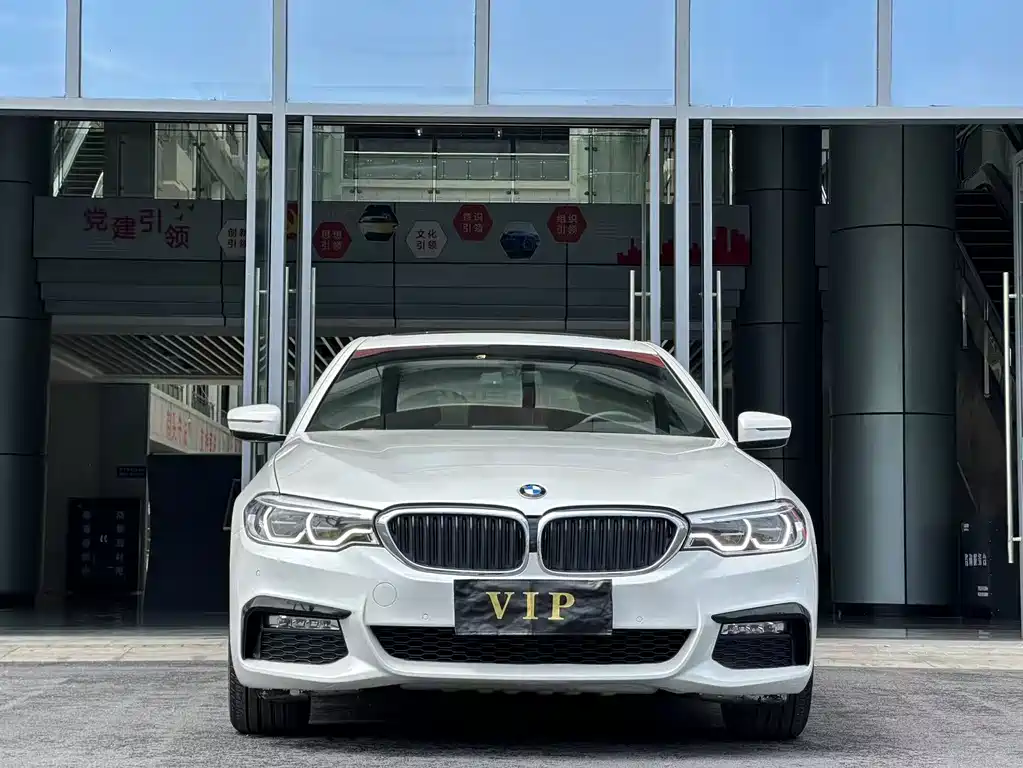 BMW 5 Series 2018 525Li M Sports Package купить на сайте DeffCars
