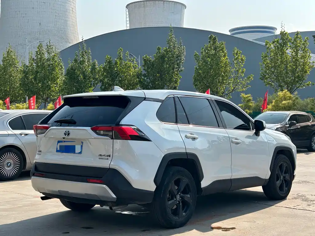 RAV4 Rongfang 2020 dual engine 2.5L E-CVT four-wheel drive elite PLUS version купить на сайте DeffCars