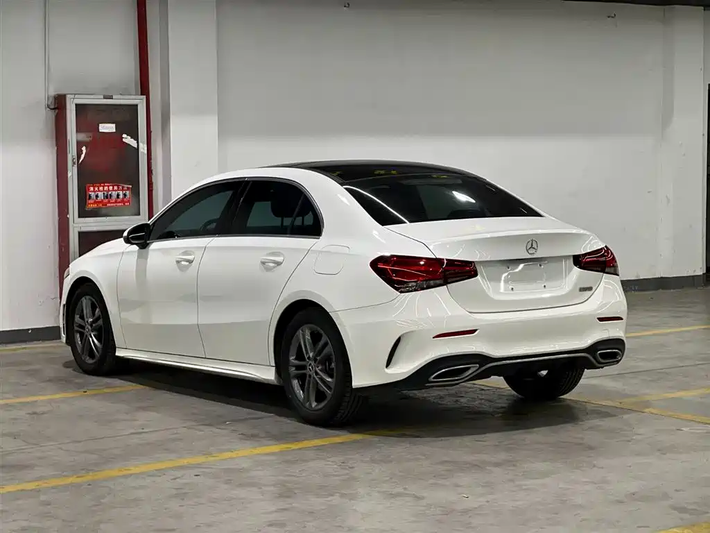 Mercedes-Benz A-Class 2022 facelift A 180 L sports sedan купить на сайте DeffCars