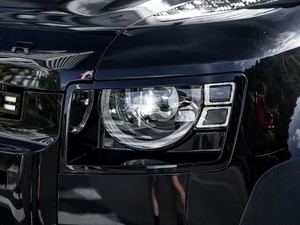 Land Rover Defender 2022 110 P400 Dark Special Edition купить на сайте DeffCars