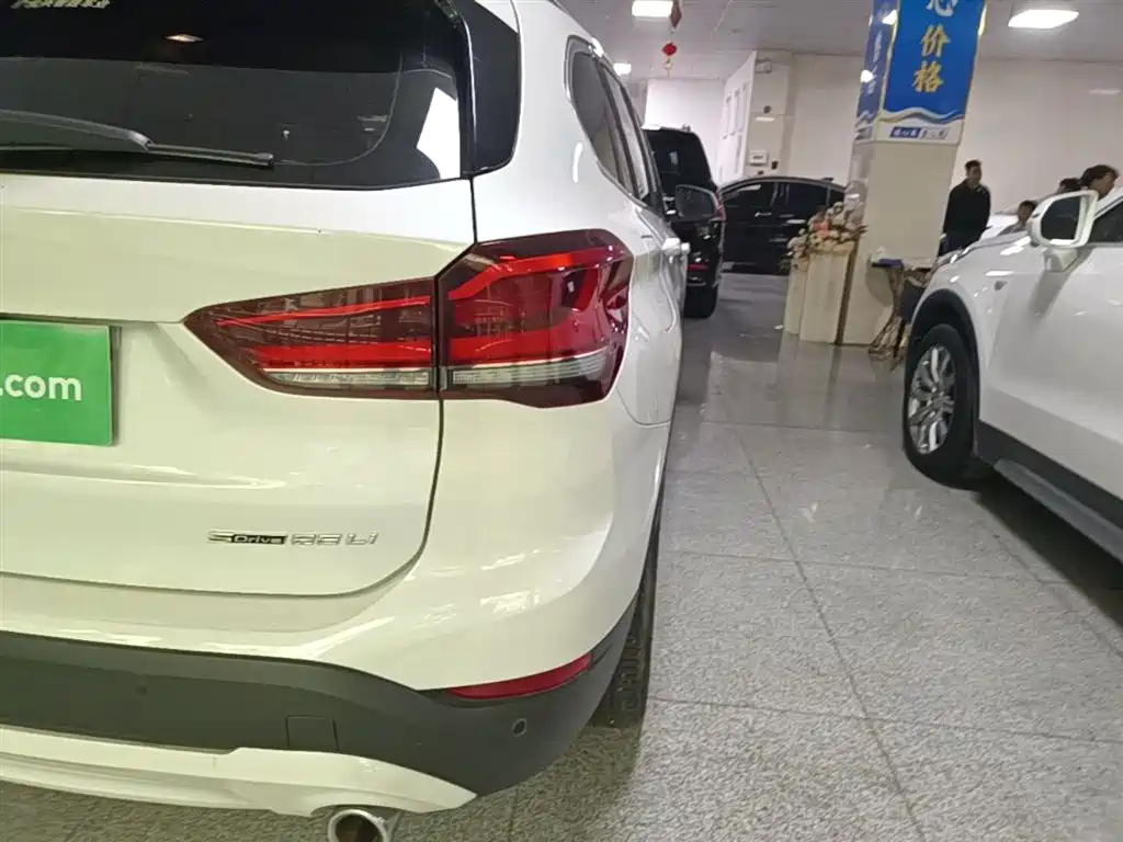 BMW X1 2021 sDrive25Li Leading Model купить на сайте DeffCars