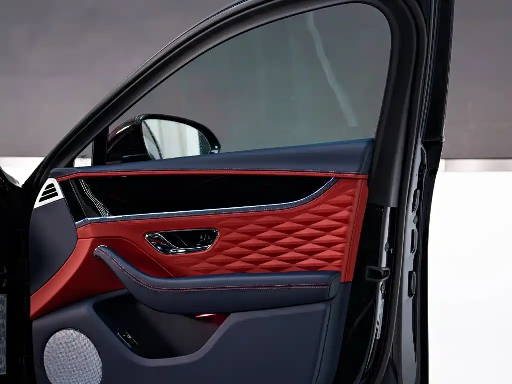 Flying Spur 2024 4.0T V8 Yadu Edition купить на сайте DeffCars