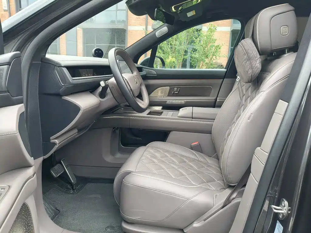 NIO ES8 2026 Six-seater Executive Deluxe Edition купить на сайте DeffCars