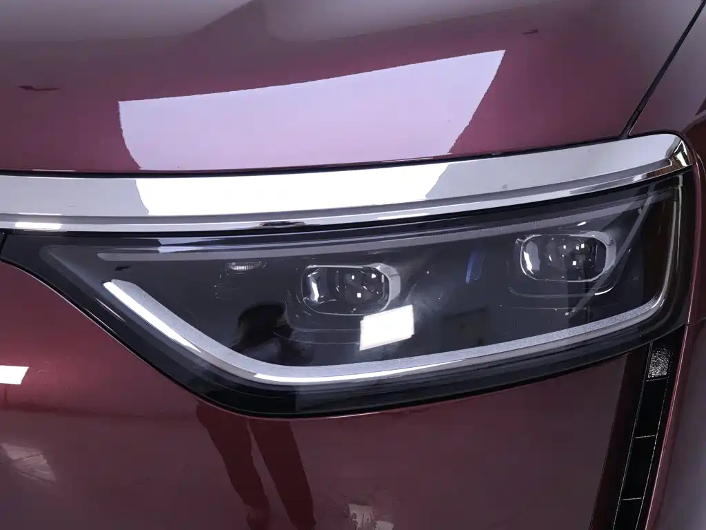 Aito M8 2025款 增程 Max+版 53.4kWh 6座版 192线激光雷达） купить на сайте DeffCars