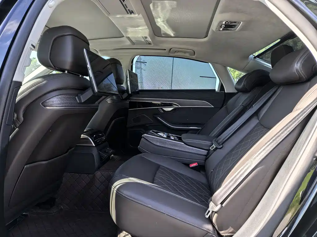Audi A8 2023 A8L 55 TFSI quattro flagship model купить на сайте DeffCars