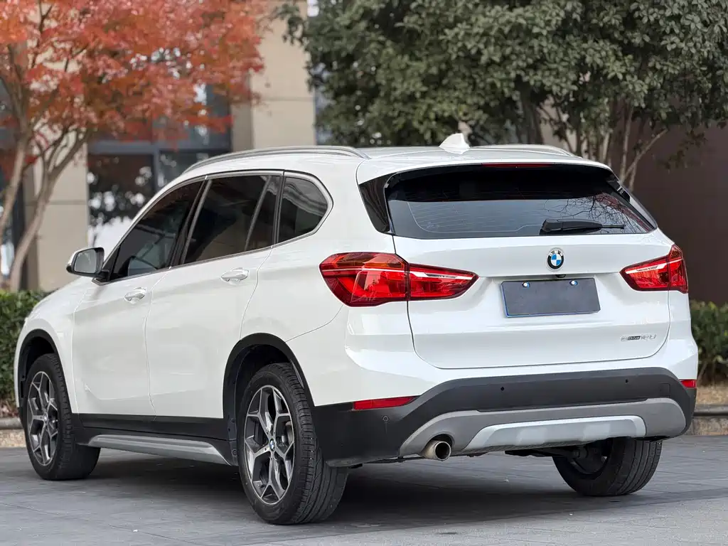 BMW X1 2019 sDrive18Li Exclusive Model купить на сайте DeffCars
