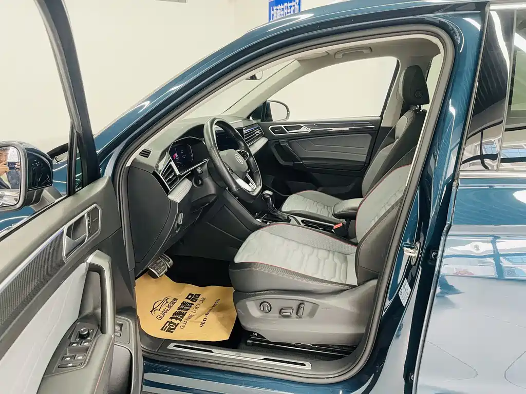 Tiguan L 2022 330TSI automatic two-wheel drive R-Line flagship version купить на сайте DeffCars