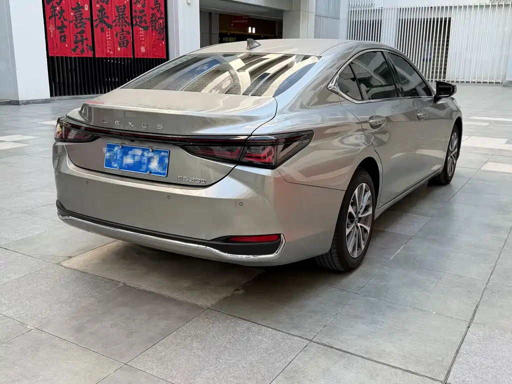 Lexus ES 2025 200 Premium Edition купить на сайте DeffCars