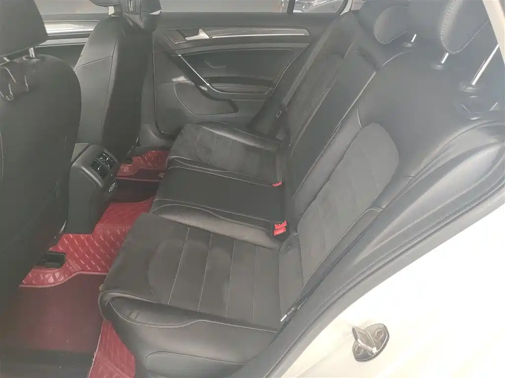 Golf 2020 280TSI DSG luxury model купить на сайте DeffCars