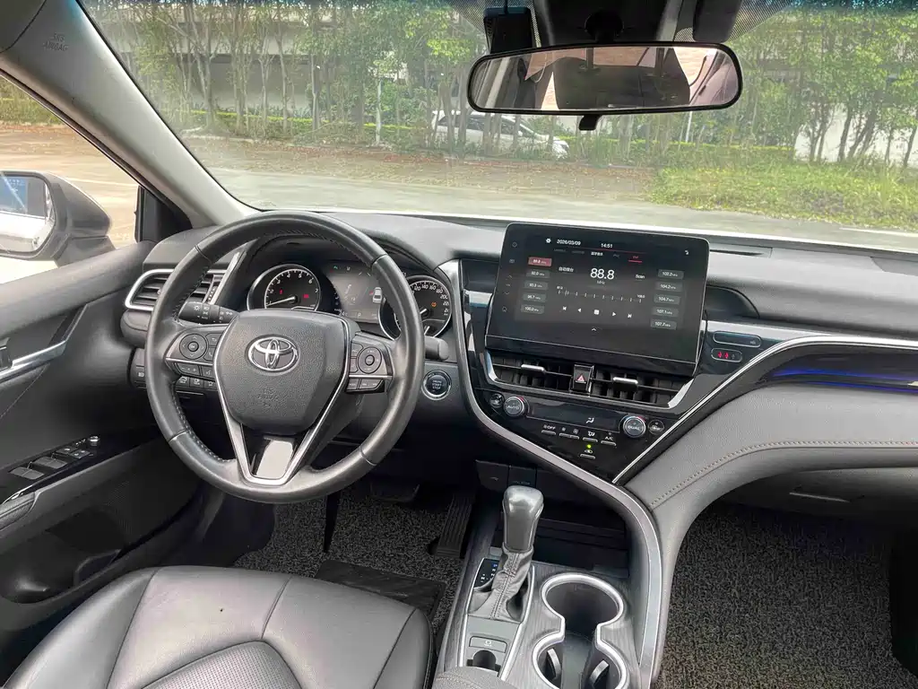 Camry 2023 2.0G Deluxe Edition купить на сайте DeffCars