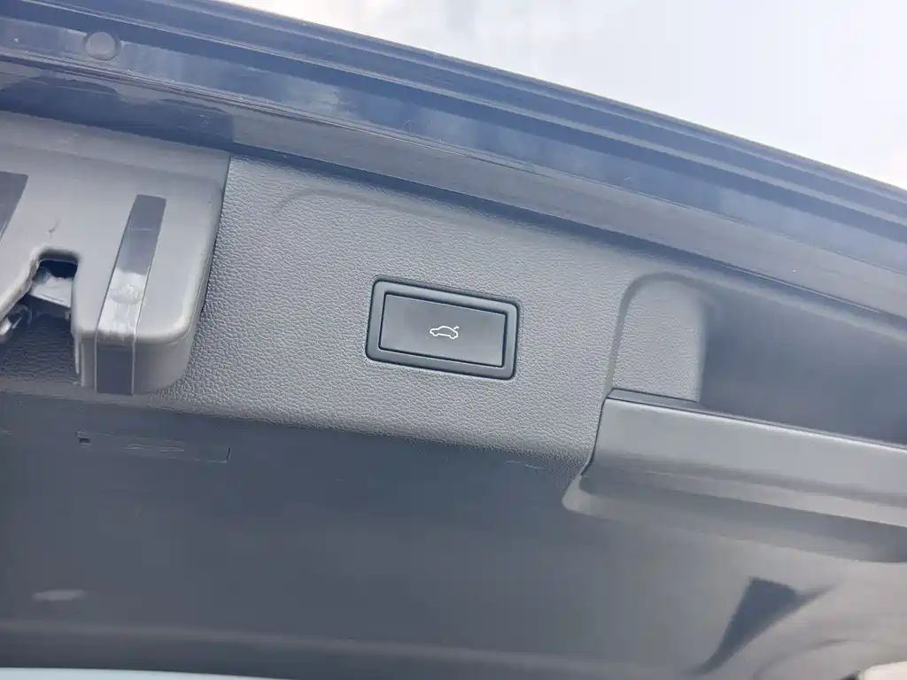 Touron 2020 facelift 380TSI four-wheel drive luxury version купить на сайте DeffCars