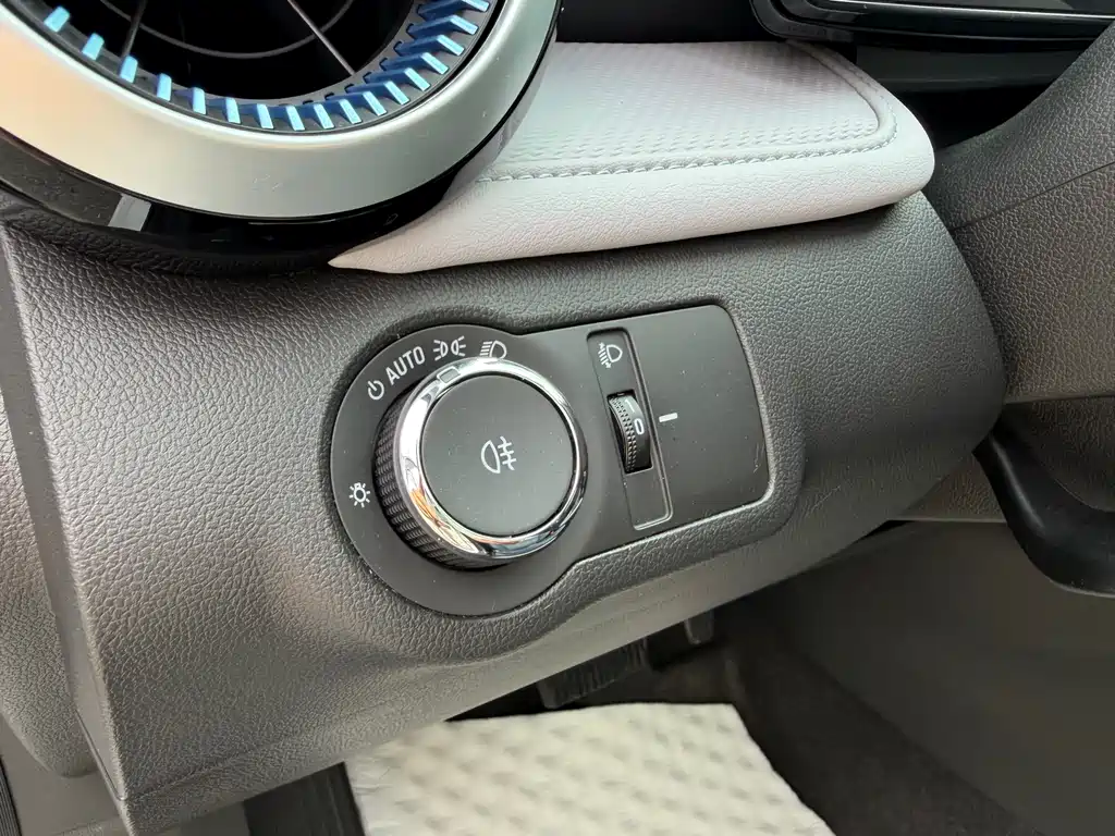 Cruze 2023 1.5L dual-clutch enjoyment version купить на сайте DeffCars