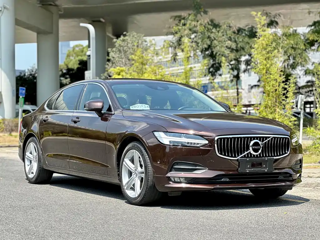 Volvo S90 2017 T4 Zhiyuan Edition купить на сайте DeffCars