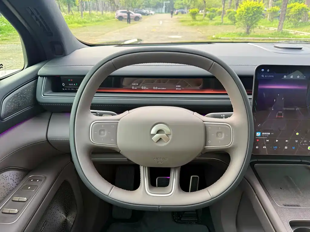 NIO ES8 2026 Six-seater Executive Deluxe Edition купить на сайте DeffCars
