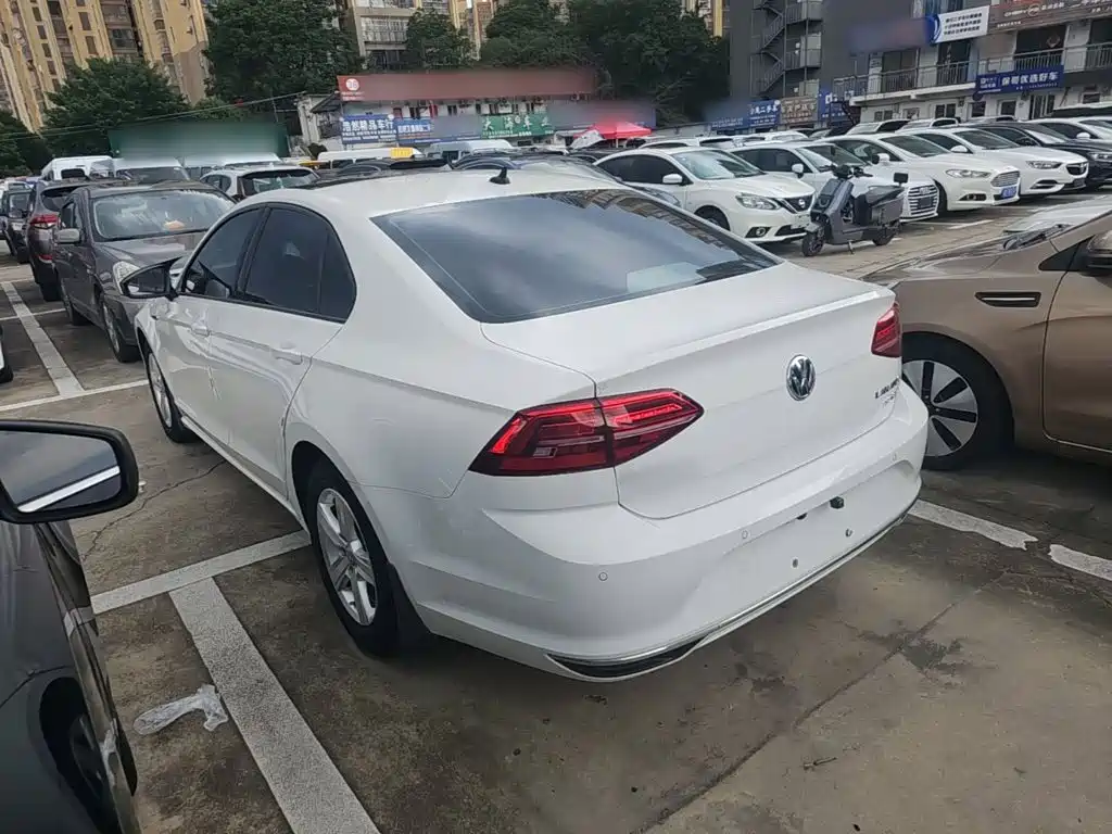 Lamando 2021 230TSI DSG Fashion Edition купить на сайте DeffCars