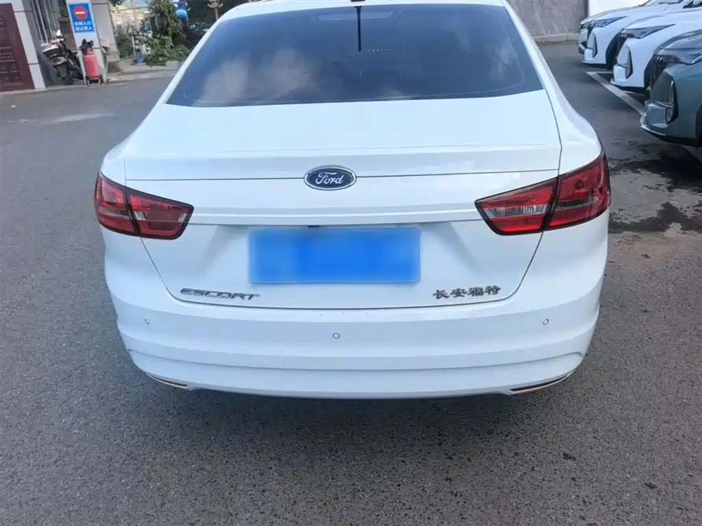 Escort 2017 facelift 1.5L automatic comfort model купить на сайте DeffCars