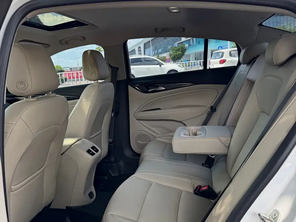 Regal 2021 552T Elite купить на сайте DeffCars
