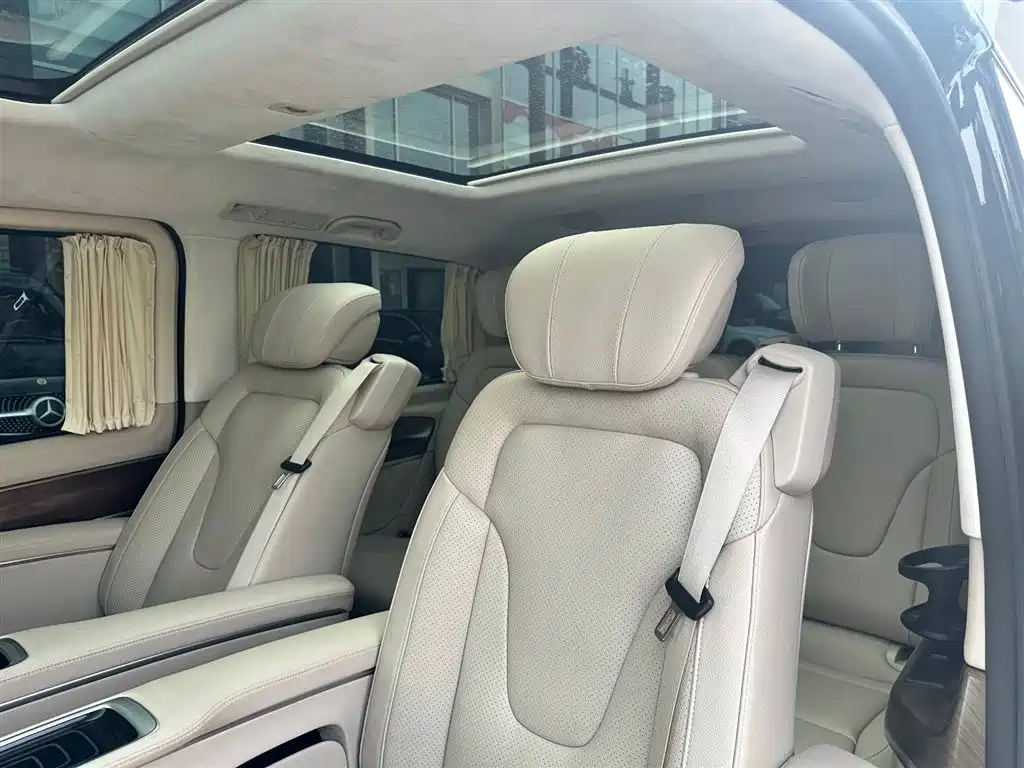 Mercedes-Benz V-Class 2022 V 260 Premium Edition купить на сайте DeffCars