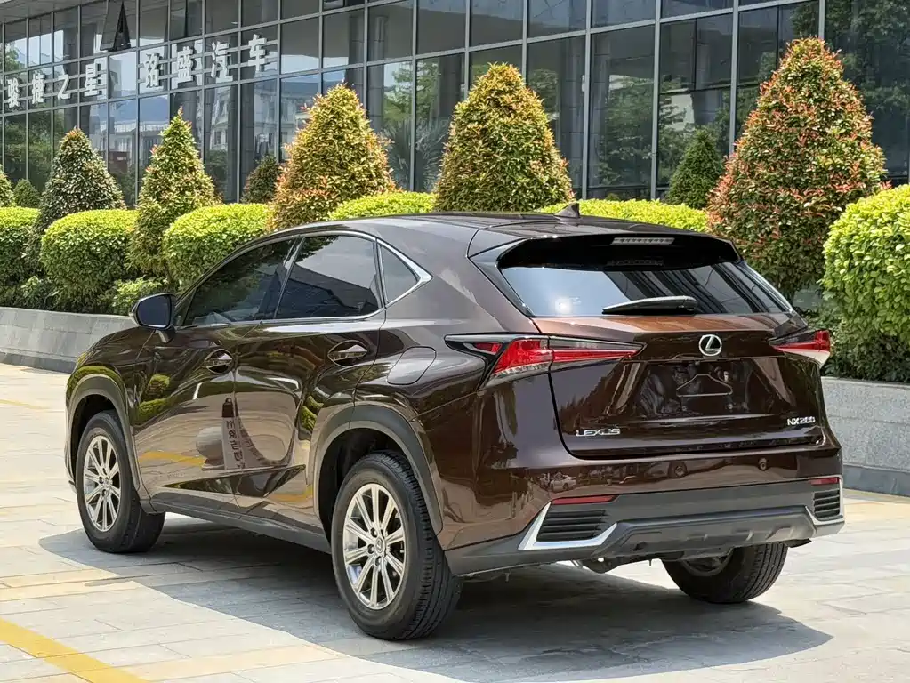 Lexus NX 2018 200 FWD Front Edition National V купить на сайте DeffCars