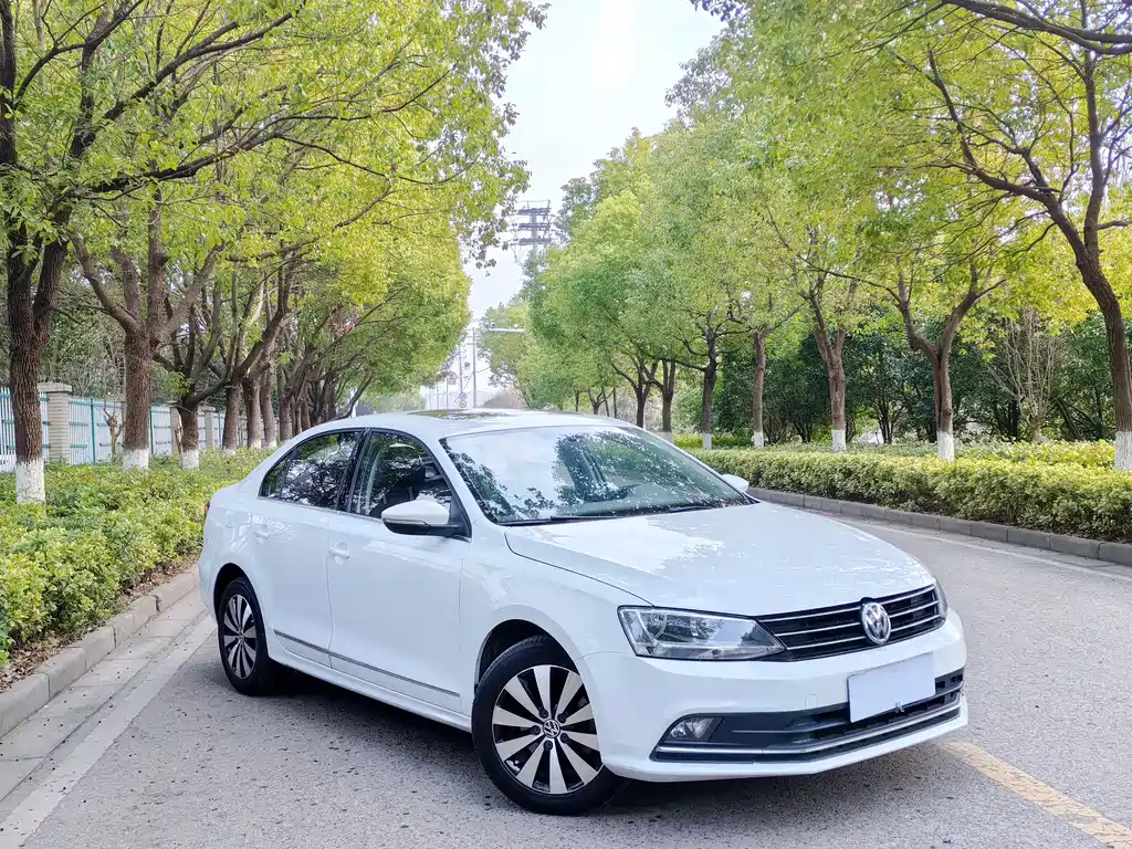 Sagitar 2017 180TSI Automatic Premium Edition купить на сайте DeffCars