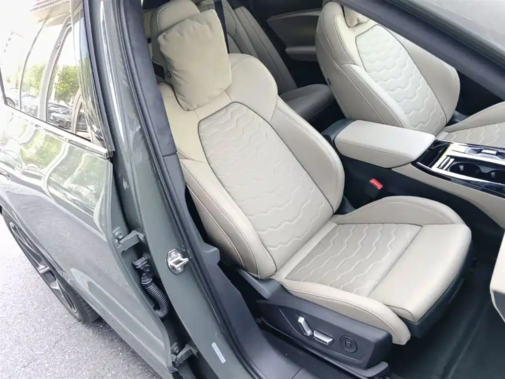 Audi Q6L e-tron 2026 first pilot version купить на сайте DeffCars