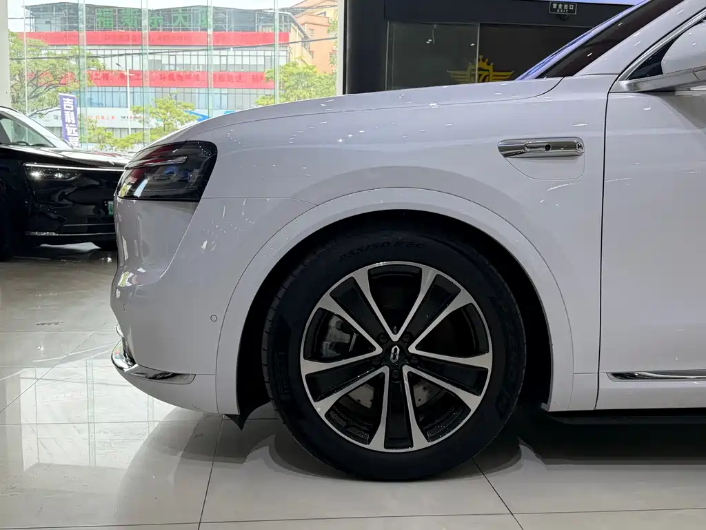 Wenjie M7 2026 extended range Ultra four-wheel drive version 6 seats 192 line lidar) купить на сайте DeffCars