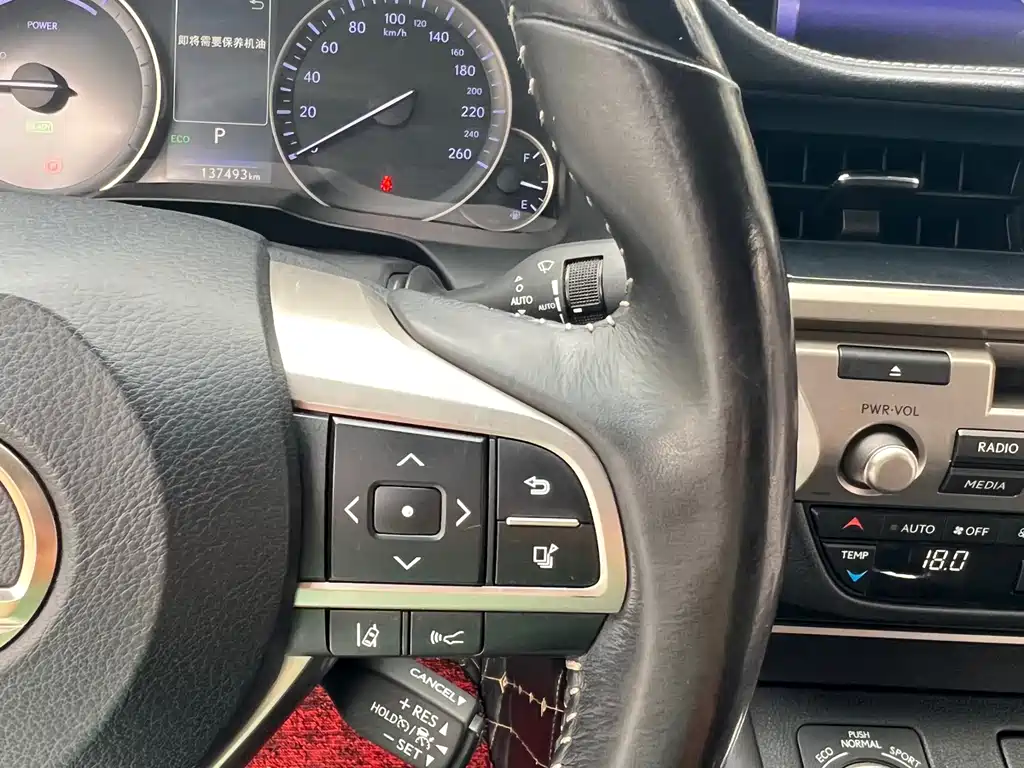 Lexus ES 2015 300h Comfort Edition купить на сайте DeffCars