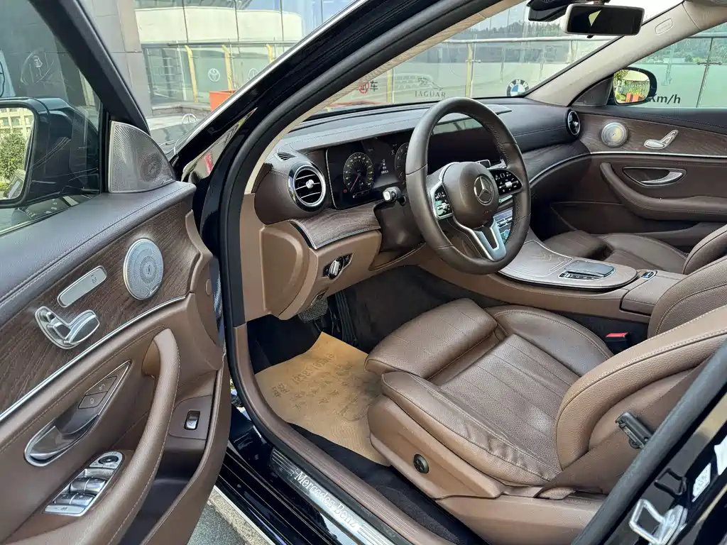 Mercedes-Benz E-Class 2019 E 200 L купить на сайте DeffCars