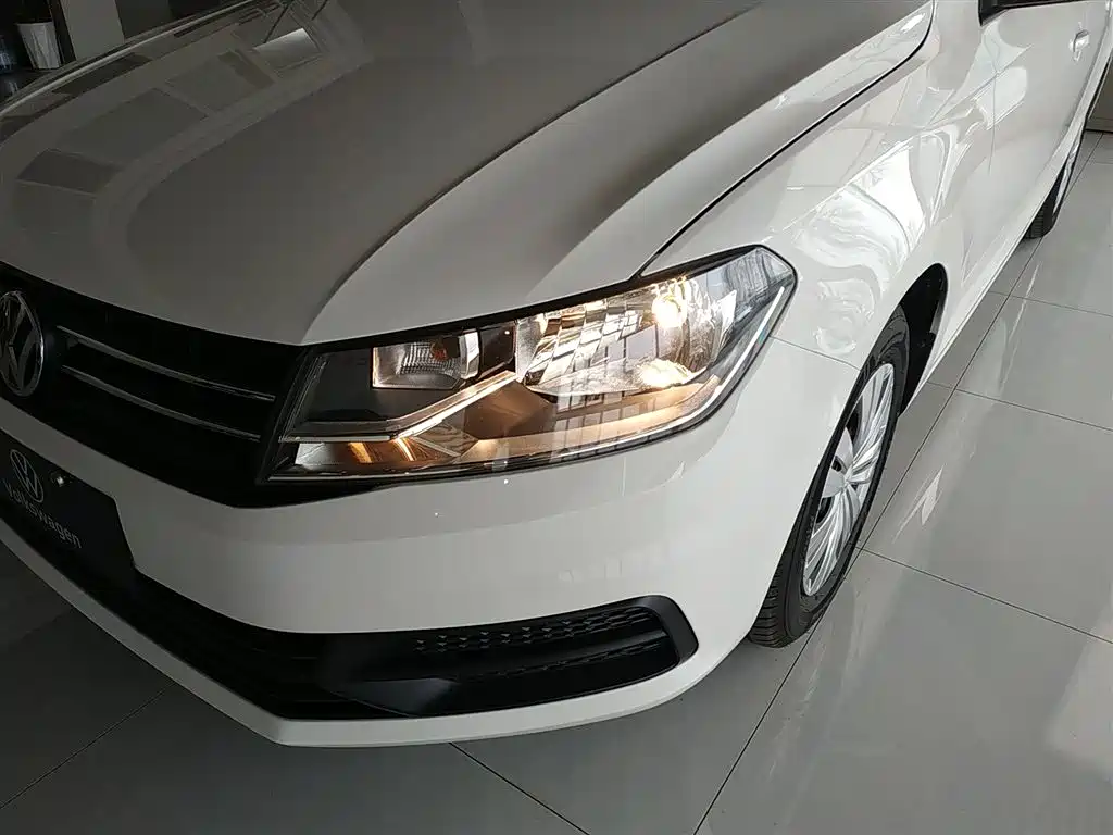 Santana 2019 1.5L automatic fashion version National VI купить на сайте DeffCars