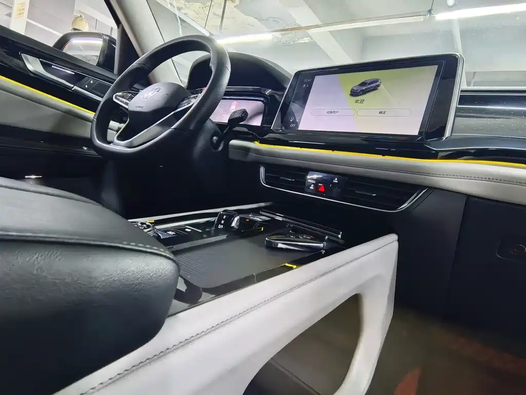 Touron 2022 380TSI four-wheel drive supreme flagship version купить на сайте DeffCars