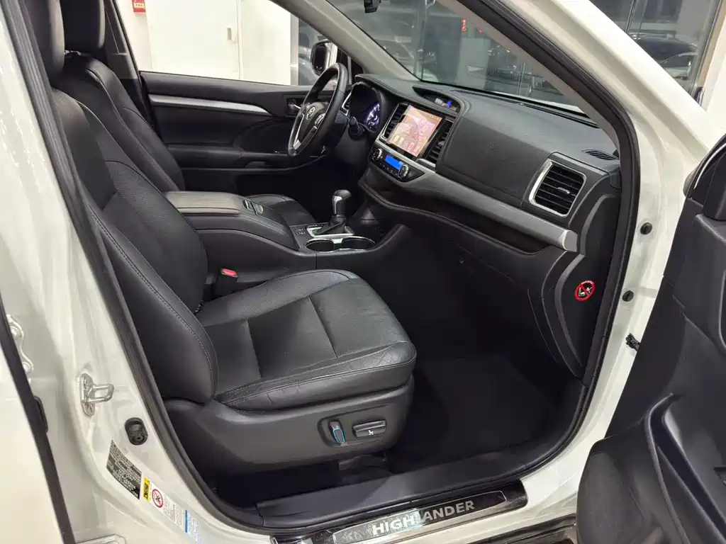 Highlander 2015 2.0T four-wheel drive luxury version 7 seats купить на сайте DeffCars