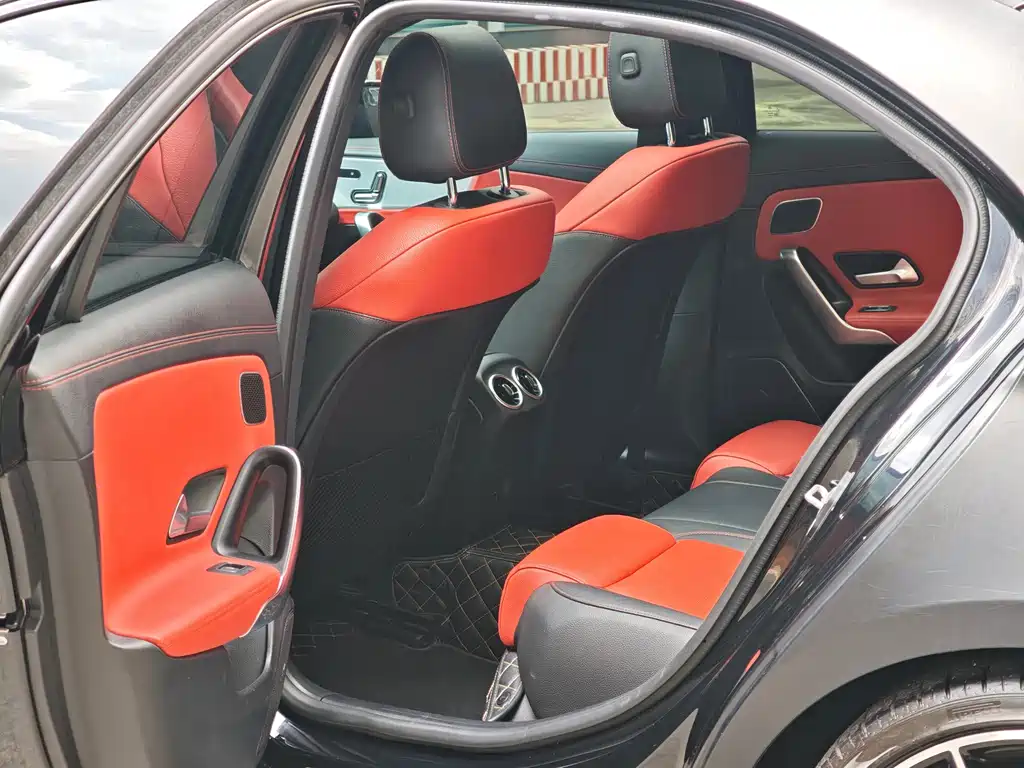 Mercedes-Benz A-Class AMG 2023 AMG A 35 L 4MATIC купить на сайте DeffCars