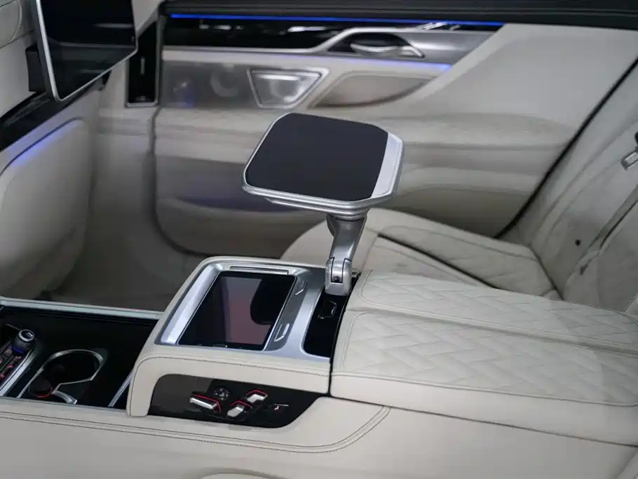 BMW 7 Series 2019 750Li xDrive V8 Luxury Package купить на сайте DeffCars