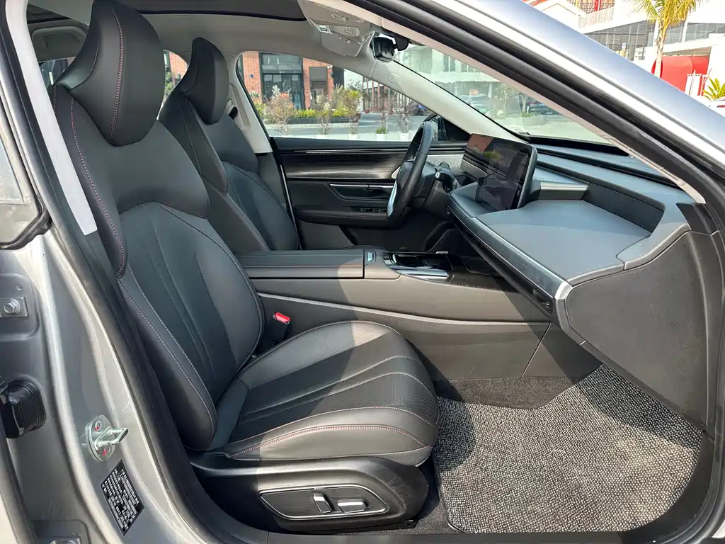 Xpeng P7 2022 586G купить на сайте DeffCars