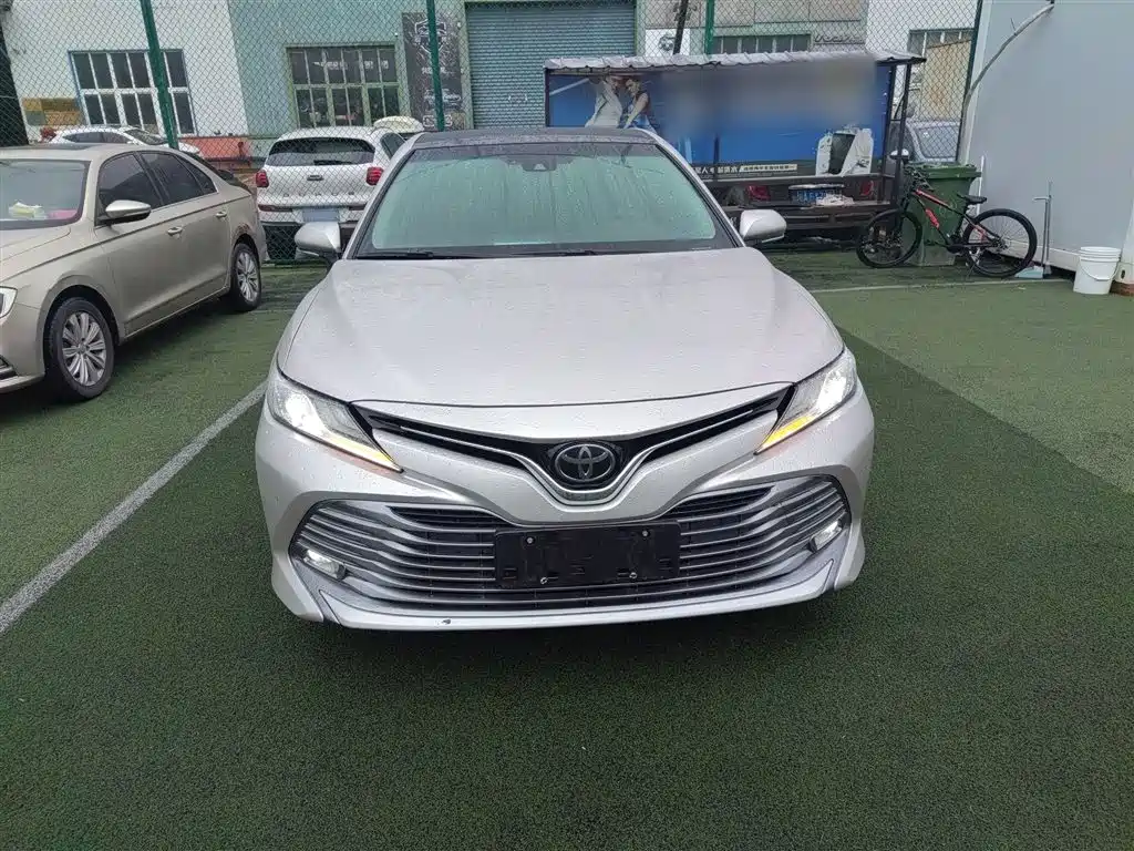 Camry 2019 2.5G Deluxe Edition National VI купить на сайте DeffCars