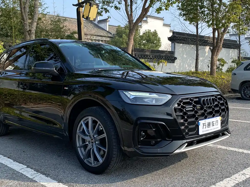 Audi Q5L 2022 40T fashionable and dynamic model купить на сайте DeffCars