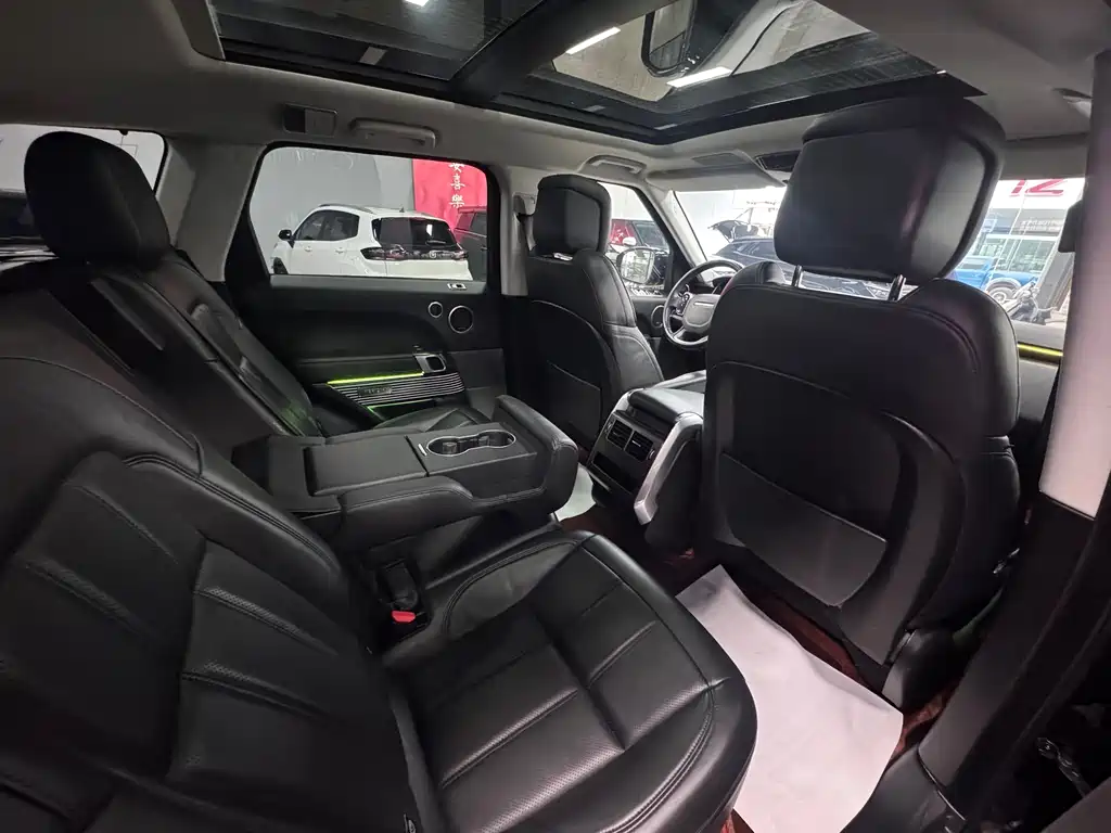 Range Rover Sport New Energy 2022 P400e SE купить на сайте DeffCars