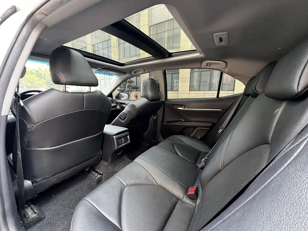 Camry 2019 2.5G Deluxe Edition National VI купить на сайте DeffCars
