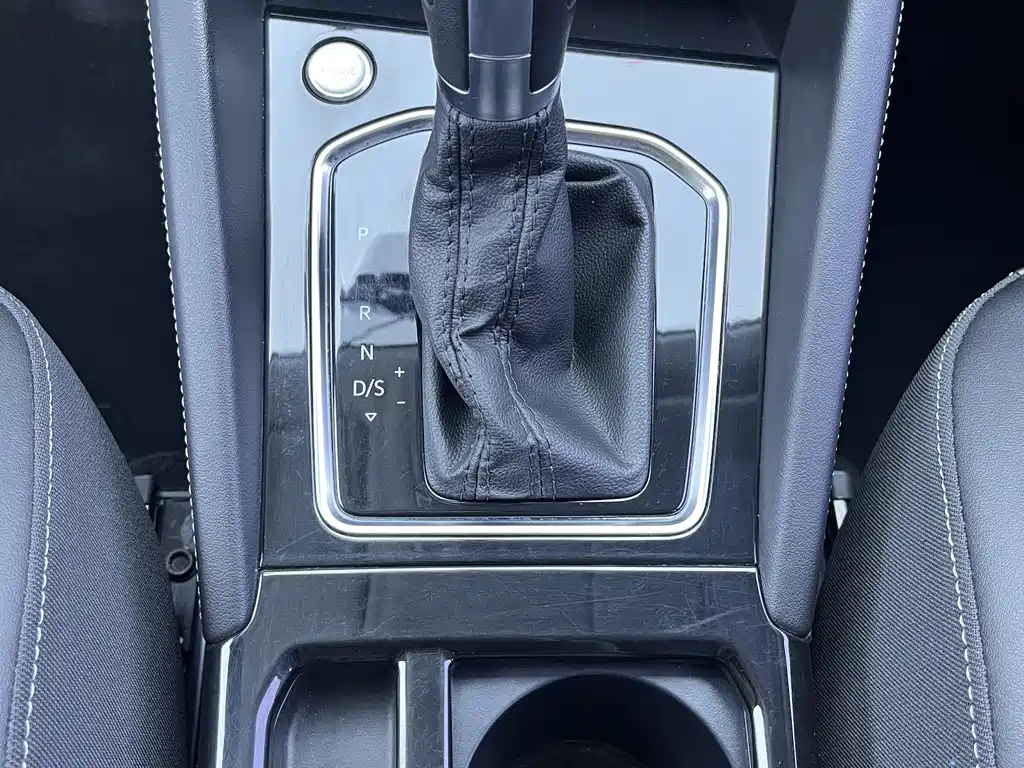 Jetta VS5 2023 280TSI automatic high-gloss enjoyment type купить на сайте DeffCars