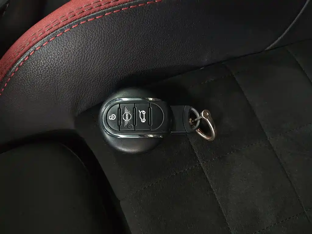MINI JCW COUNTRYMAN 2018 2.0T JOHN COOPER WORKS A купить на сайте DeffCars