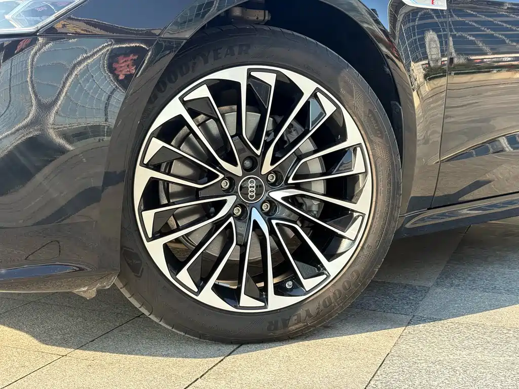 Audi A7L 2024 45 TFSI luxury model купить на сайте DeffCars