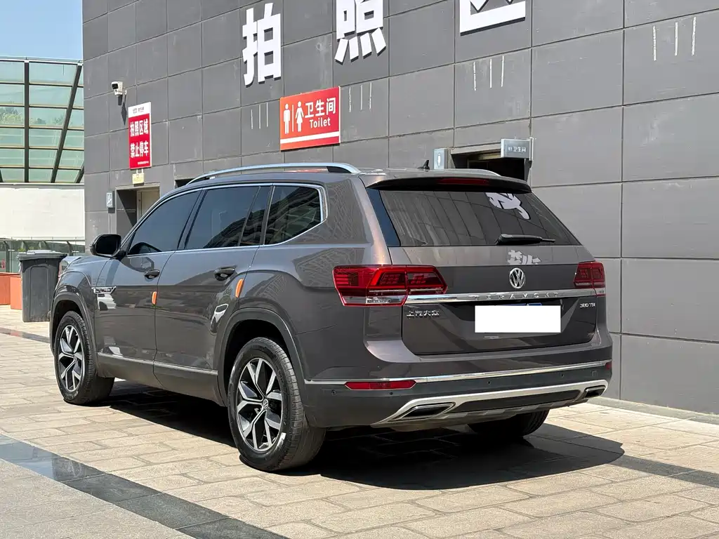 Touron 2020 380TSI four-wheel drive luxury version National VI купить на сайте DeffCars
