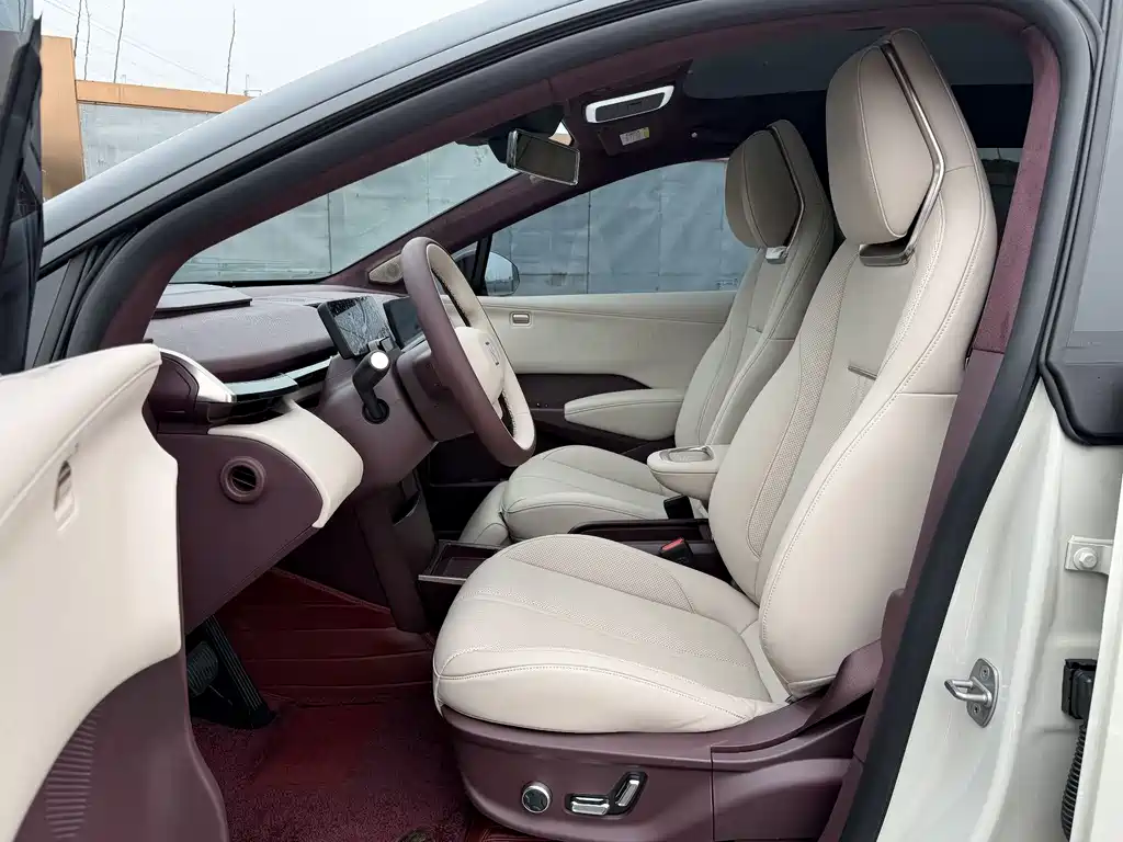 Jikrypton X 2023 rear-wheel drive YOU version 4 seats купить на сайте DeffCars