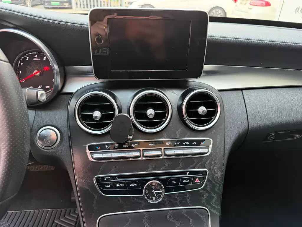 Mercedes-Benz C-Class 2017 facelift C 180 L stylish sports version купить на сайте DeffCars
