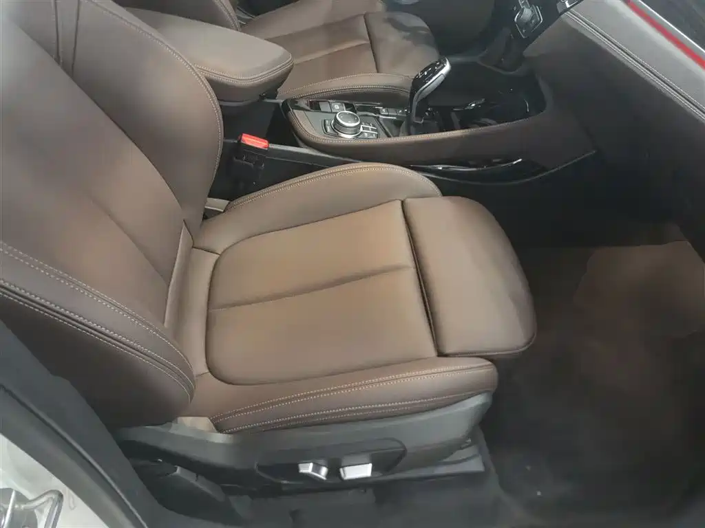 BMW X1 2022 facelift xDrive25Li exclusive model купить на сайте DeffCars