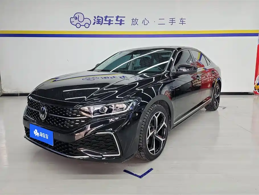 Passat 2024 380TSI Starry Sky Deluxe Edition купить на сайте DeffCars
