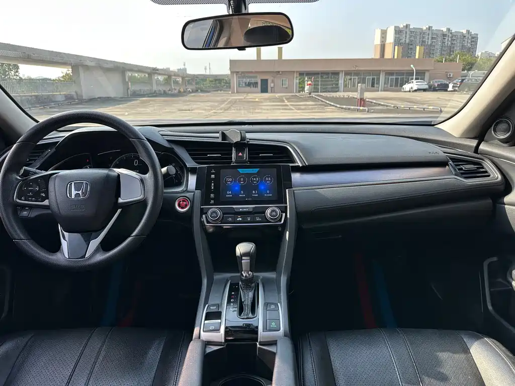 Civic 2016 220TURBO CVT Deluxe Edition купить на сайте DeffCars